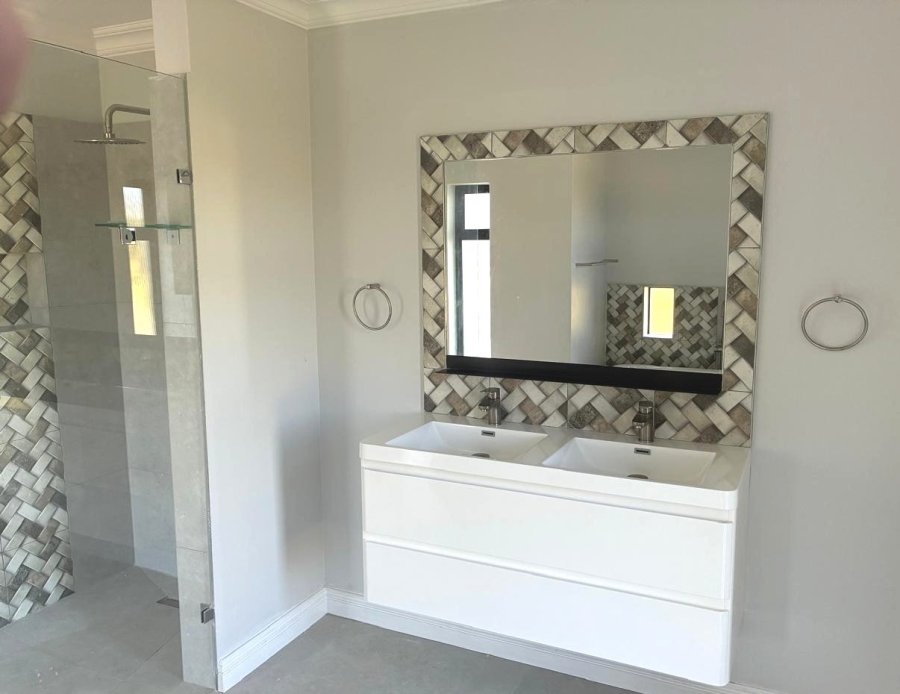 4 Bedroom Property for Sale in St Francis Bay Rural Eastern Cape